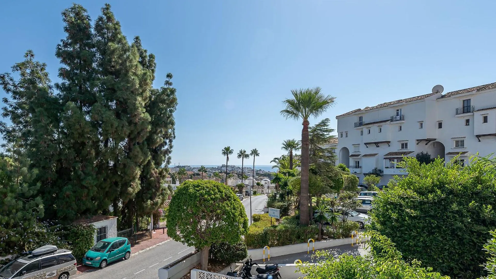 Sitio de Calahonda Calahonda 2 Bed With Indoor Swimming Pool 아파트 0*, Sitio de Calahonda 스페인